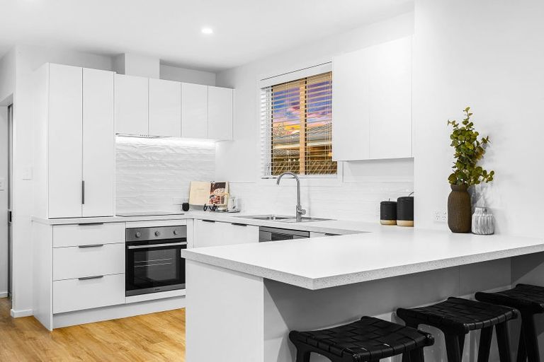 Photo of property in 1/9 Rossiter Avenue, Redwood, Christchurch, 8051