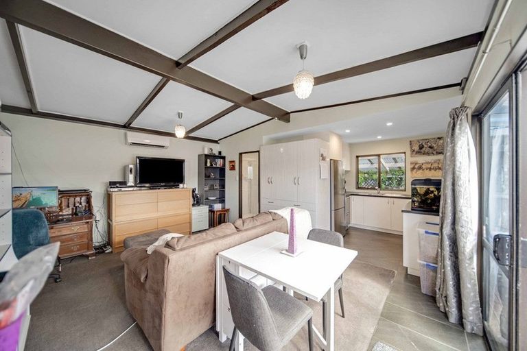 Photo of property in 51 Cargill Street, Papakura, 2110