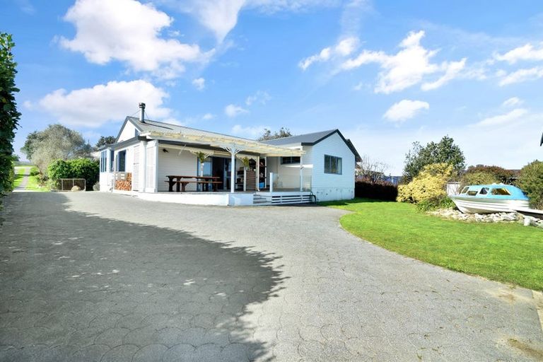 Photo of property in 242 Pukehina Parade, Pukehina, Te Puke, 3189