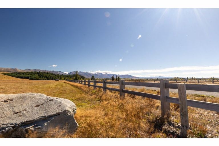 Photo of property in 25 Musterers Way, Ben Ohau, Twizel, 7999