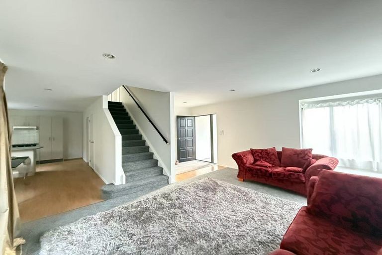 Photo of property in 3/3 Roanoke Way, Albany, Auckland, 0632