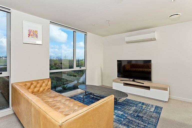 Photo of property in 604/27 Don Mckinnon Drive, Albany, Auckland, 0632