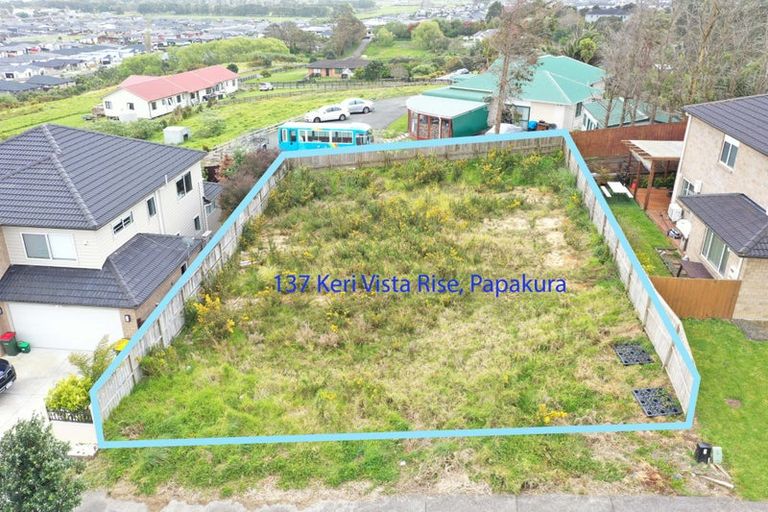 Photo of property in 137 Keri Vista Rise, Papakura, 2110