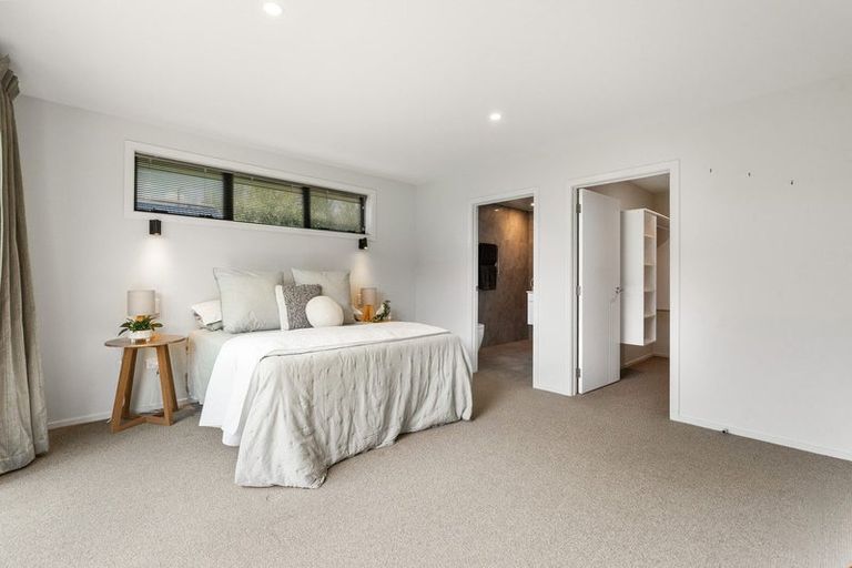 Photo of property in 16 Carrick Place, Mosgiel, 9024