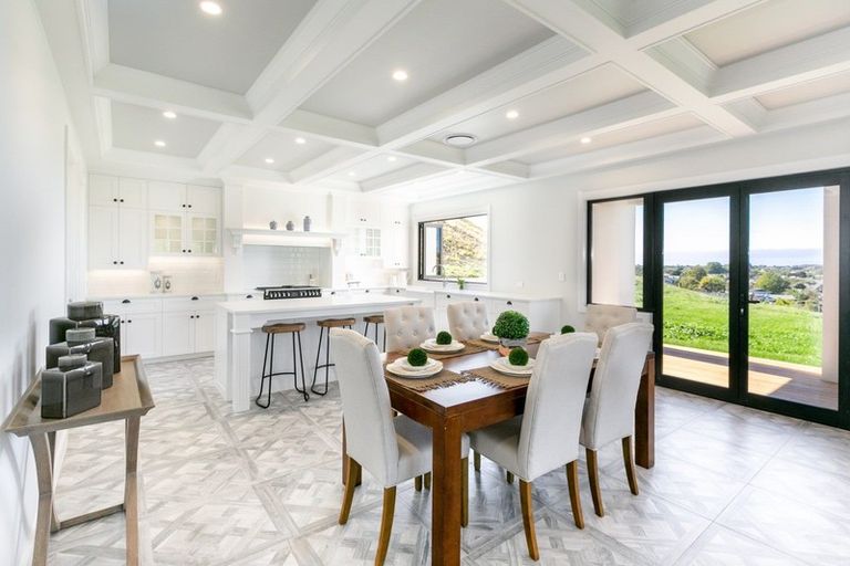 Photo of property in 4 Ridgeway Terrace, Taradale, Napier, 4112