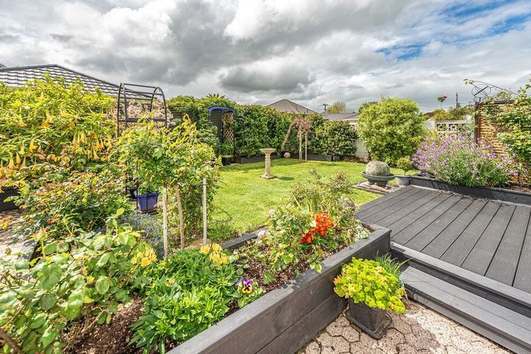 Photo of property in 1 Iwiroa Terrace, Durie Hill, Whanganui, 4500