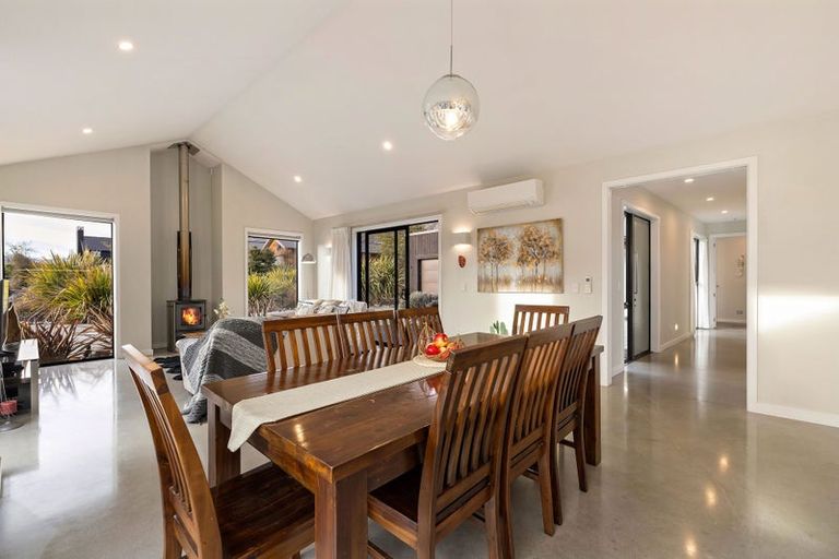 Photo of property in 24 Mckellar Drive, Jacks Point, Queenstown, 9371