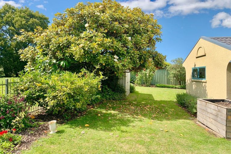 Photo of property in 30 Palmbrook Avenue, Havelock North, 4130