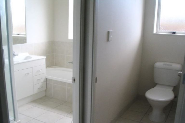 Photo of property in 26 Duckworth Road, Papakura, 2110