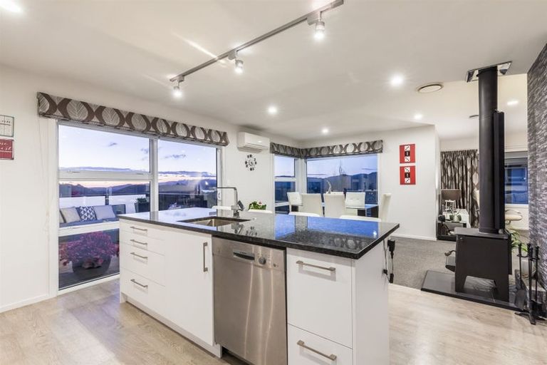 Photo of property in 62 Endeavour Drive, Whitby, Porirua, 5024