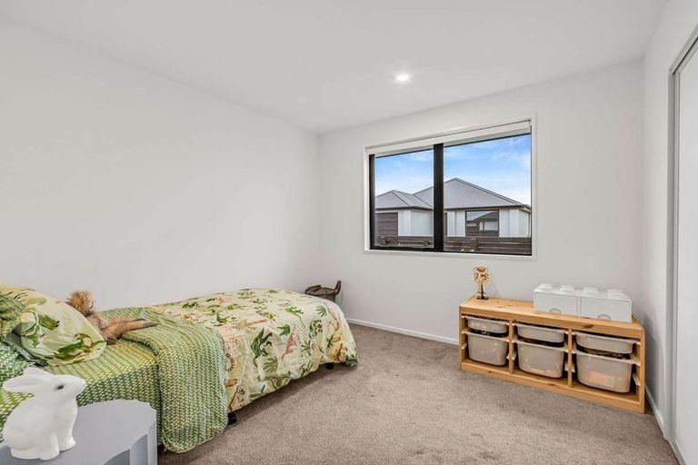 Photo of property in 10 Te Pakiaka Road, Pegasus, 7612