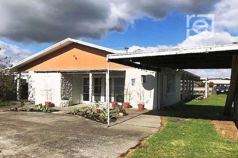 Photo of property in 16 State Highway 1, Kawakawa, Moerewa, 0210