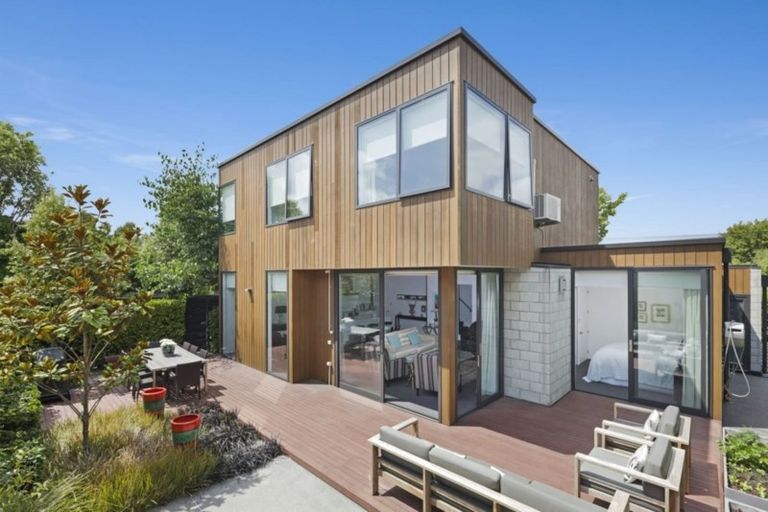 Photo of property in 34 Kilmarnock Street, Riccarton, Christchurch, 8011