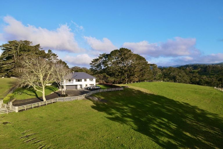 Photo of property in 90 Mcentee Road, Waitakere, Auckland, 0816