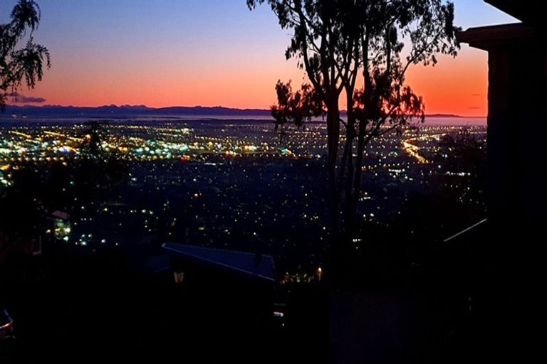 Photo of property in 1/7 Patchett Place, Cashmere, Christchurch, 8022