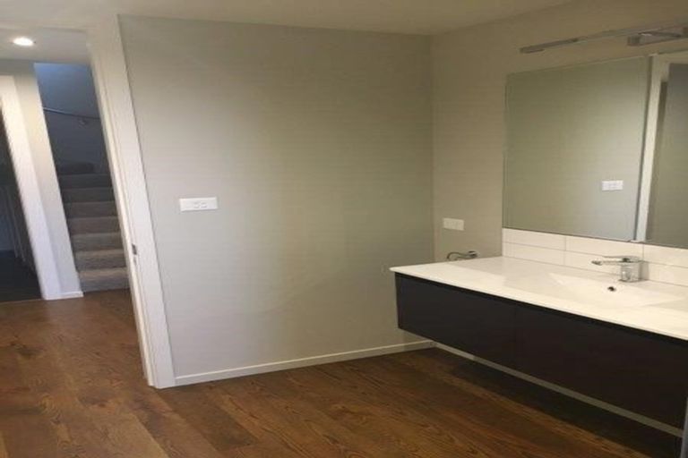 Photo of property in 3 Westview Road, Wanaka, 9305