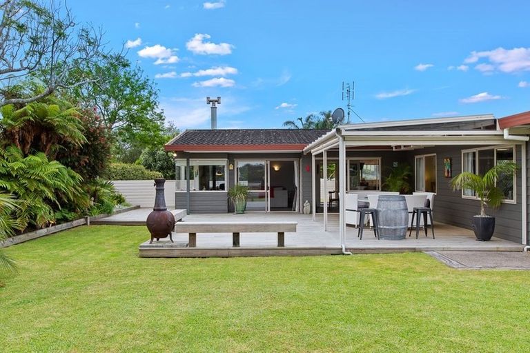 Photo of property in 24 Settlers Grove, Orewa, 0931