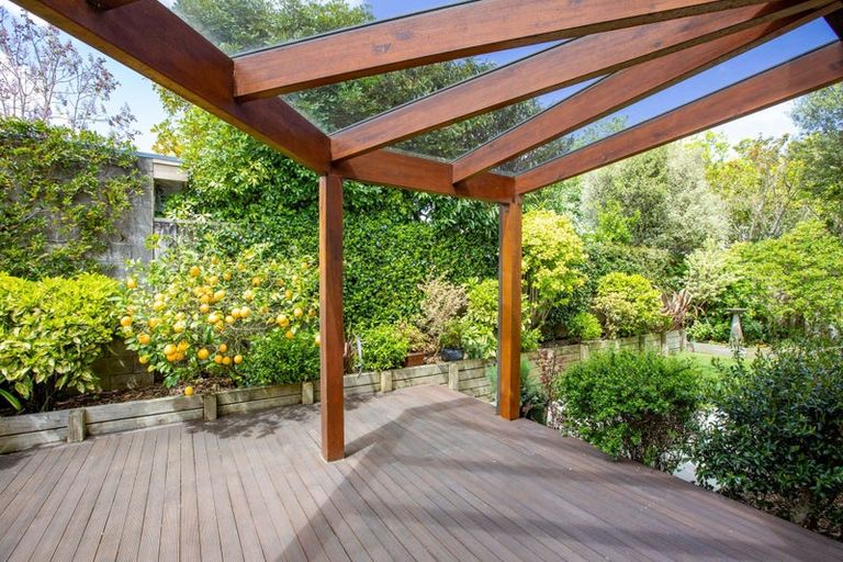 Photo of property in 135a Lake Crescent, Hamilton Lake, Hamilton, 3204