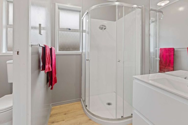 Photo of property in 20 Leslie Avenue, Western Heights, Rotorua, 3015