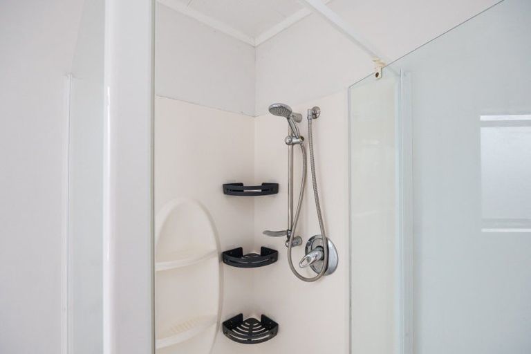 Photo of property in 10a Milne Street, Sanson, 4817