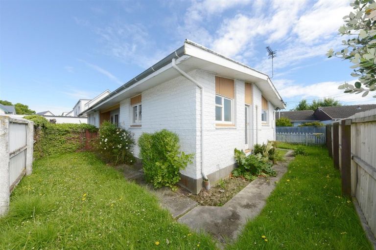 Photo of property in 87a Hills Road, Edgeware, Christchurch, 8013