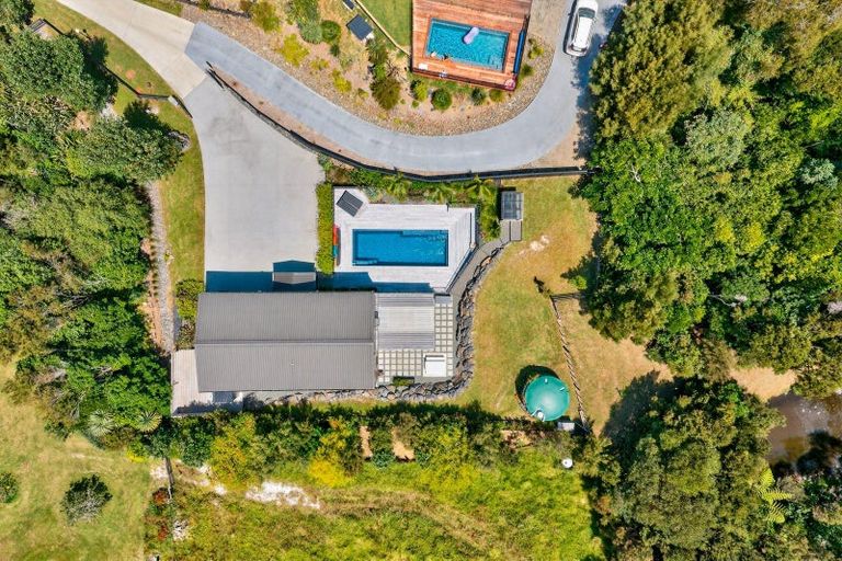 Photo of property in 2 Cambridge Lane, Mangawhai, 0505