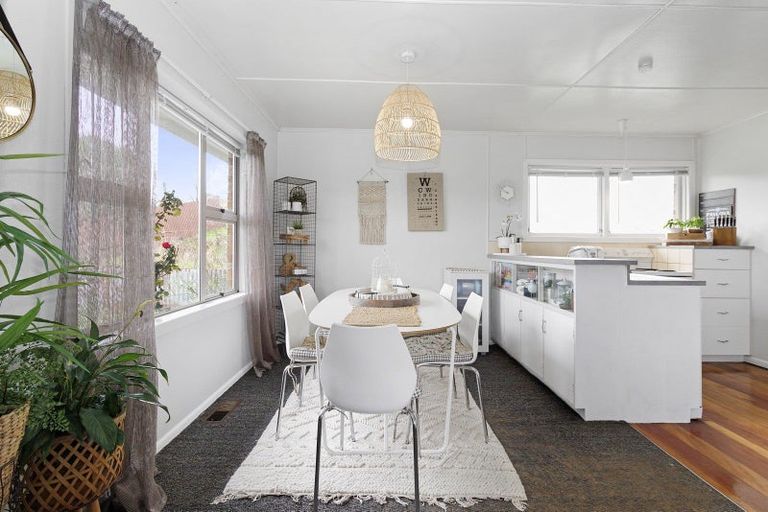 Photo of property in 1 Huia Street, Piopio, 3912