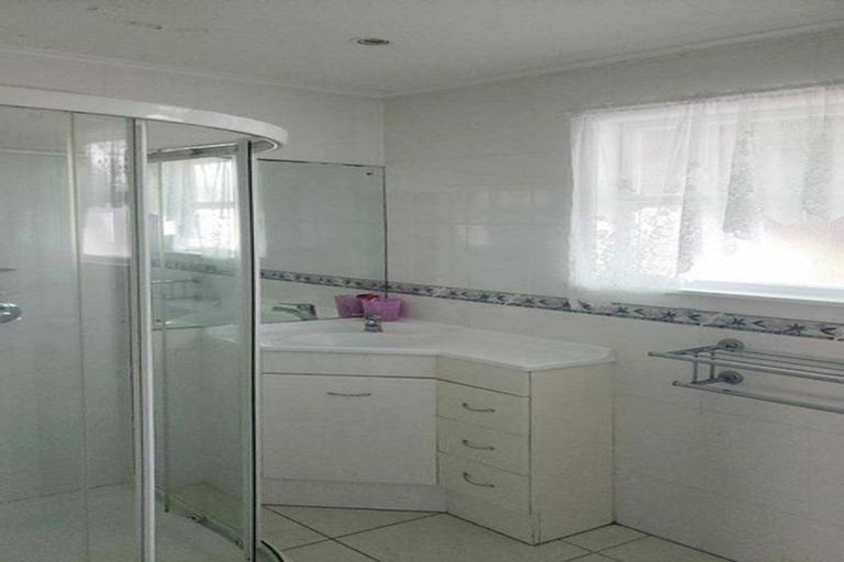 Photo of property in 65 Cargill Street, Papakura, 2110