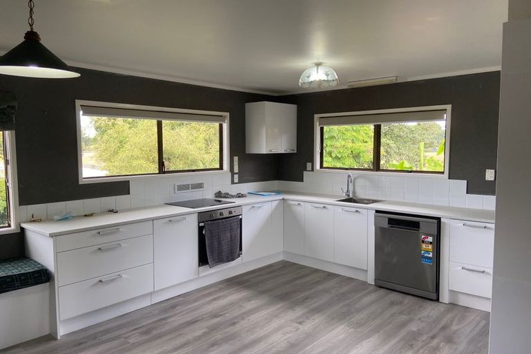 Photo of property in 33 Hibiscus Avenue, Hamilton Lake, Hamilton, 3204