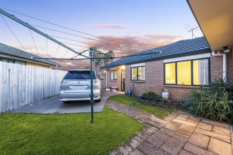 Photo of property in 51 Semillon Avenue, Henderson, Auckland, 0612