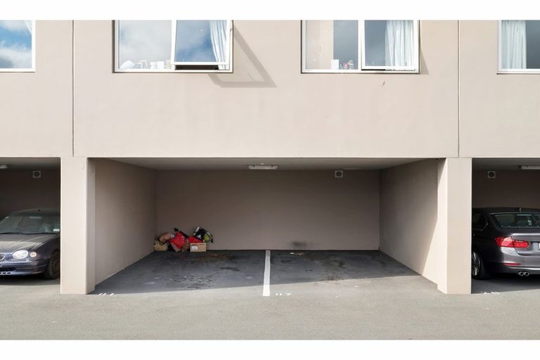 Photo of property in 1/30 Mathesons Road, Phillipstown, Christchurch, 8011