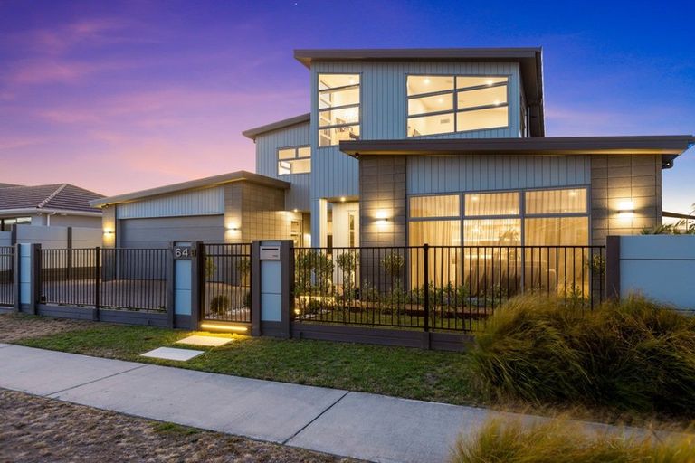 Photo of property in 64 Sandhurst Drive, Papamoa Beach, Papamoa, 3118