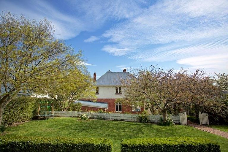 Photo of property in 14 Grasmere Street, Waimataitai, Timaru, 7910