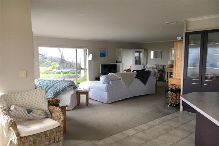 Photo of property in 38 Lax Crescent, Leigh, 0985