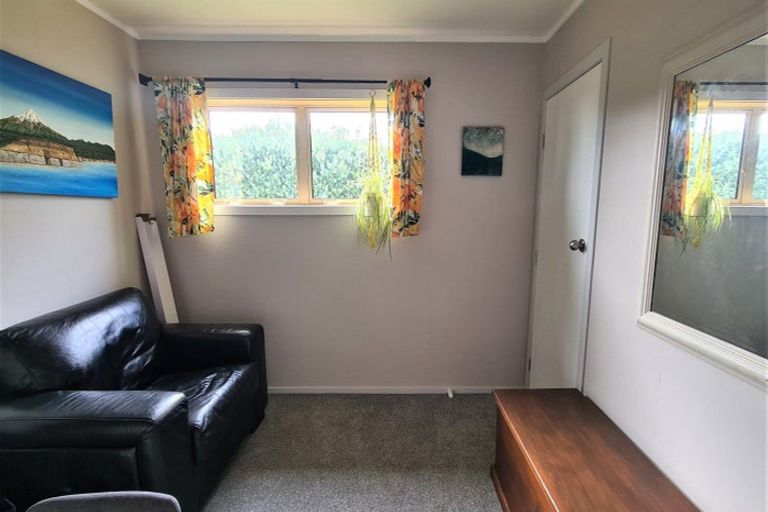 Photo of property in 3636 South Road, Opunake, 4682