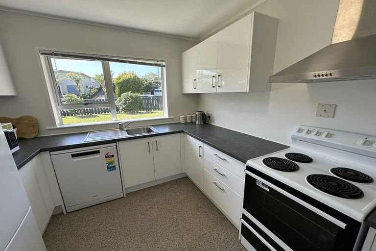 Photo of property in 14 Nola Avenue, Raumati Beach, Paraparaumu, 5032