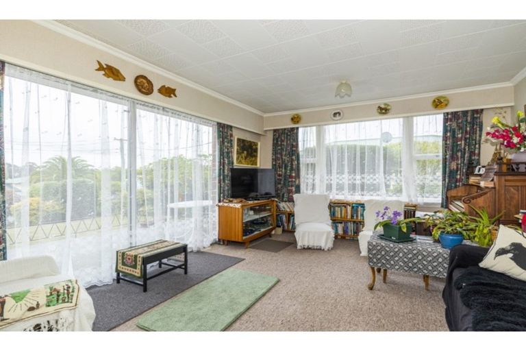 Photo of property in 8 Kowhai Street, Highfield, Timaru, 7910