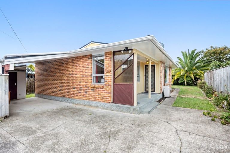 Photo of property in 2/18 Seddon Street, Wallaceville, Upper Hutt, 5018