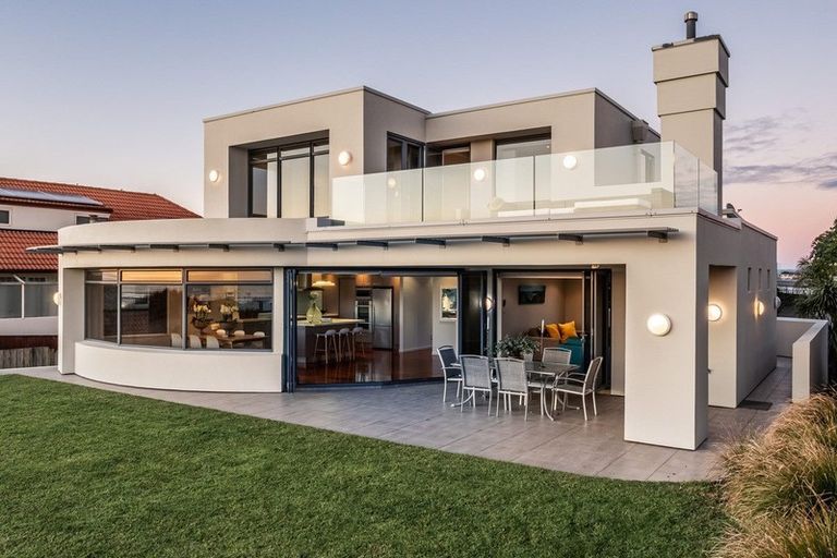 Photo of property in 341a Oceanbeach Road, Mount Maunganui, 3116