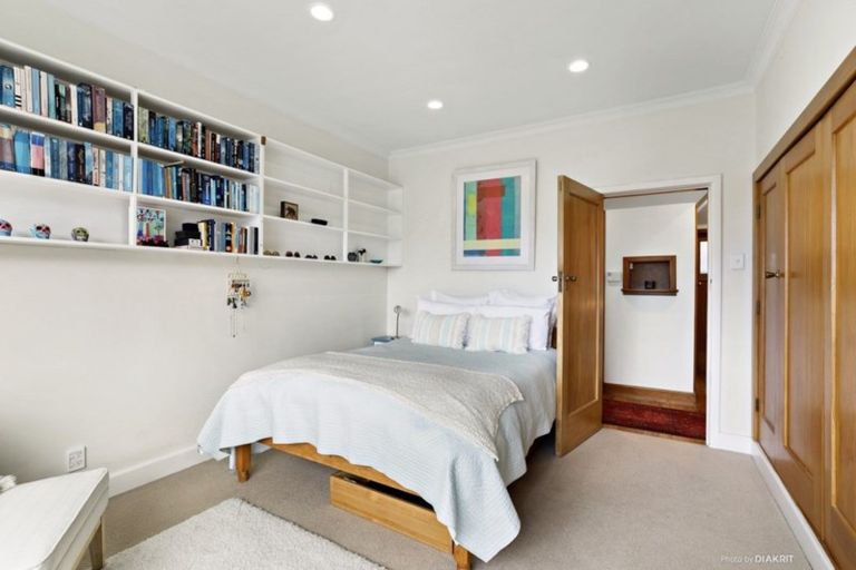 Photo of property in 14 Burnham Street, Seatoun, Wellington, 6022