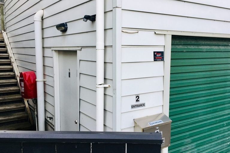 Photo of property in 4 Myrtle Crescent, Mount Cook, Wellington, 6021