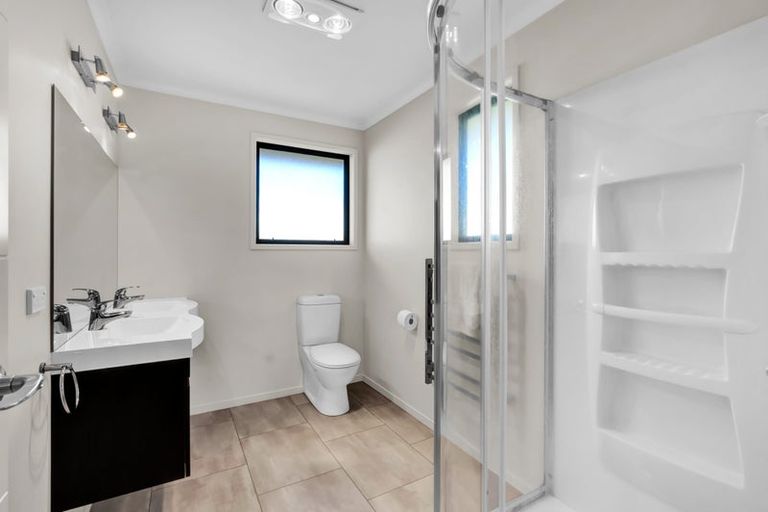 Photo of property in 49 Links Drive, Waiwhakaiho, New Plymouth, 4312