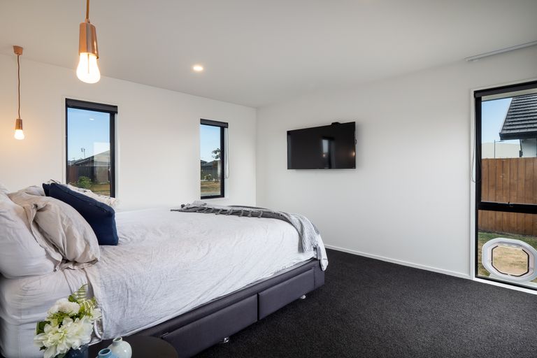 Photo of property in 5 Echelon Drive, Wigram, Christchurch, 8042