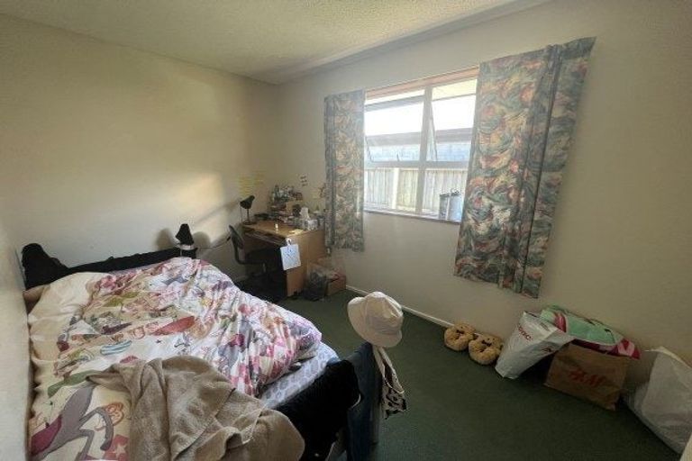 Photo of property in 2/27 Peverel Street, Riccarton, Christchurch, 8041