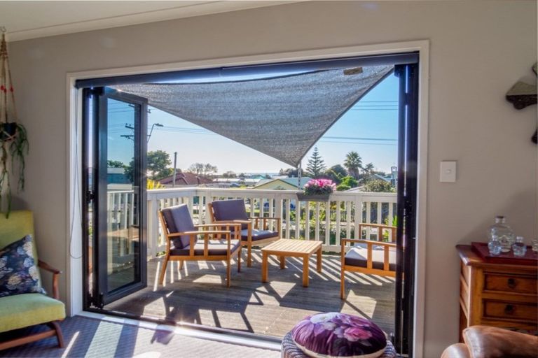 Photo of property in 9 Pakeha Street, Matata, Whakatane, 3194