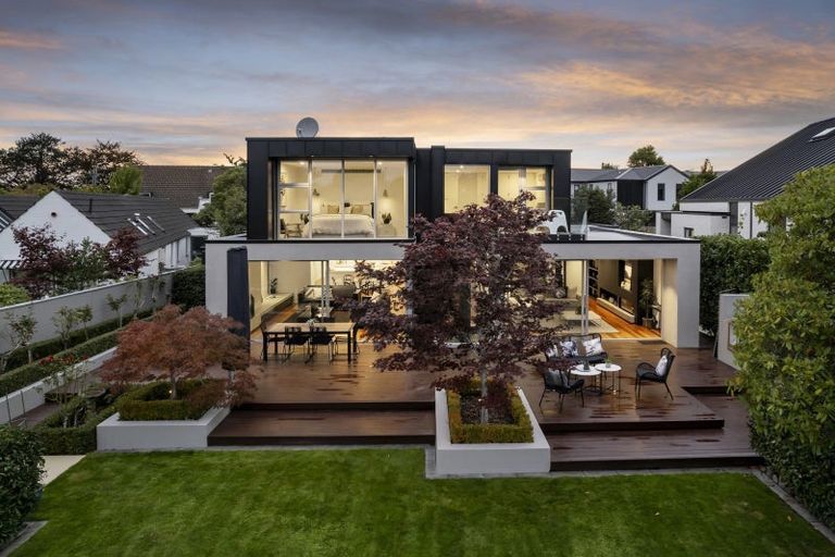 Photo of property in 29 Idris Road, Fendalton, Christchurch, 8052