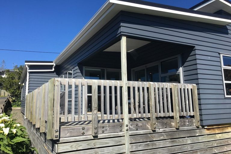 Photo of property in 39a Bay Street, Red Beach, 0932