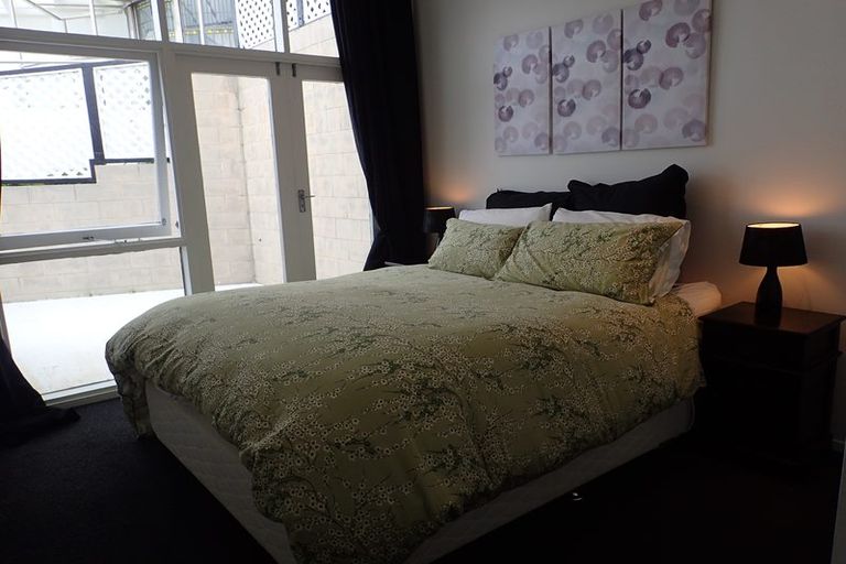 Photo of property in 17 Robieson Street, Roseneath, Wellington, 6011