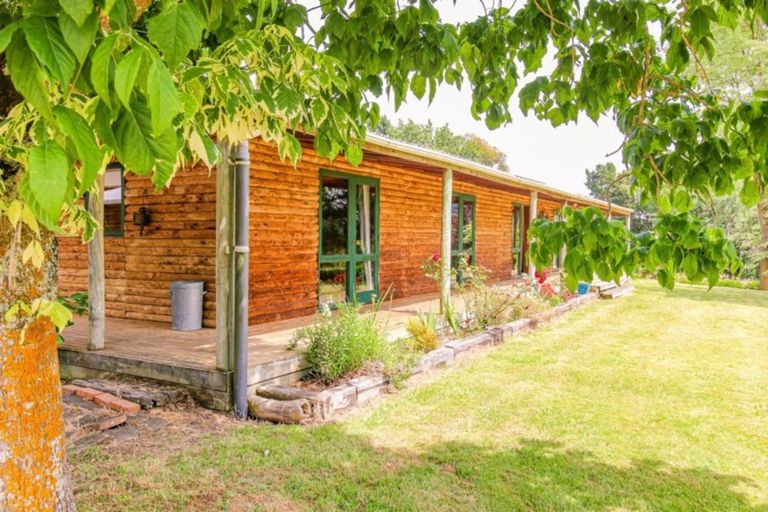 Photo of property in 752 Ponatahi Road, Martinborough, Carterton, 5792
