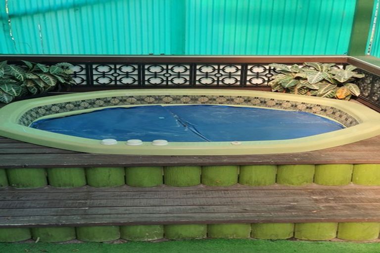 Photo of property in 55 Great South Road, Takanini, 2112